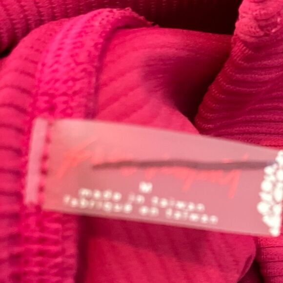 NEW Free People Movement Pink Texture Side Pockets High Rise Leggings.Size M - Picture 15 of 15